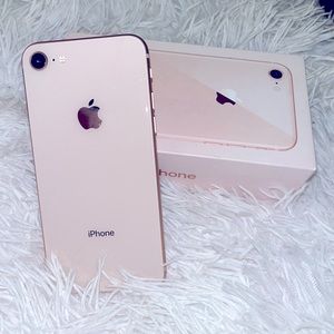 Rose Gold iPhone 8 with NO DAMAGES!